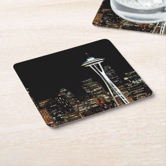 宇宙の針との夜のシアトルのスカイライン、 スクエアペーパーコースター (アングル)