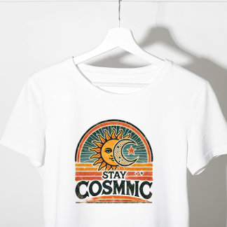 宇宙のTシャツを着ている Tシャツ