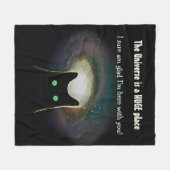 宇宙は巨大な場所の~の黒猫の投球です フリースブランケット (正面(横))