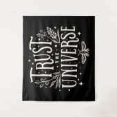 宇宙を信頼する タペストリー (正面)