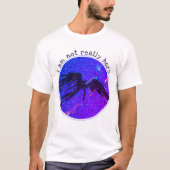 宇宙を飛ぶ翼のある人物Tシャツ Tシャツ (正面)