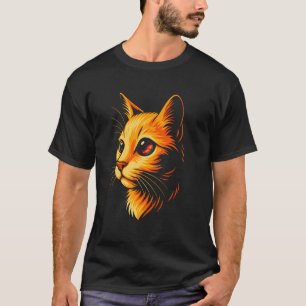 宇宙アート、銀河の目をした鮮やかなオレンジの猫 Tシャツ