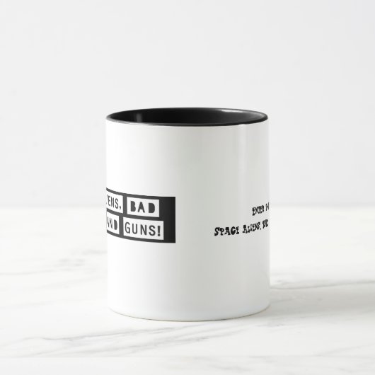 宇宙エイリアンバッド・マザーズ・アンド・ガン!セラミック製マグカップ マグカップ (中央)