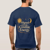 宇宙エネルギーと調和するボヘミアン風天体デザイン Tシャツ (裏面)