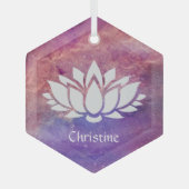 宇宙オレンジピンク星雲の上の白い蓮の花 ガラスオーナメント (正面)