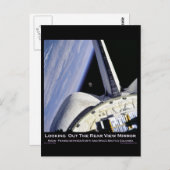 宇宙シャトルから宇宙空間を見つめる ポストカード (正面/裏面)