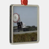 宇宙シャトルアトランティスがドラッグシュート3 メタルオーナメント (右)