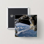 宇宙シャトルアトランティスとソユーズ宇宙船 缶バッジ (正面&裏面)