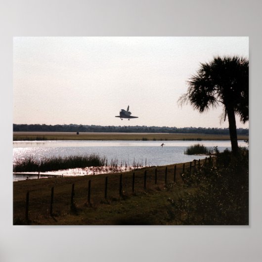 宇宙シャトルアトランティスの着陸(STS-81) ポスター (正面)