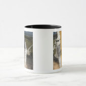 宇宙シャトルアトランティスは17をリフト マグカップ (中央)