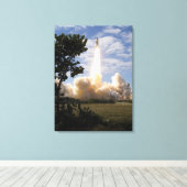 宇宙シャトルアトランティスは19をリフト キャンバスプリント (インサイチュ (ウッドフロア))