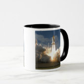 宇宙シャトルアトランティスは24をリフト マグカップ (正面右)