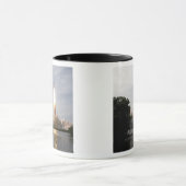 宇宙シャトルエンデバーが4をリフト マグカップ (中央)