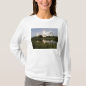 宇宙シャトルエンデバーが7をリフト Tシャツ (正面)