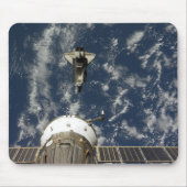 宇宙シャトルエンデバーとソユーズ宇宙船 マウスパッド (正面)