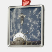 宇宙シャトルエンデバーとソユーズ宇宙船 メタルオーナメント (左)