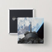 宇宙シャトルエンデバーのペイロードベイ3 缶バッジ (正面&裏面)