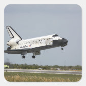 宇宙シャトルディスカバリが着陸に近づく3 スクエアシール (正面)