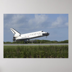 宇宙シャトルディスカバリーが滑走路33に着陸 ポスター