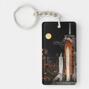 宇宙シャトルディスカバリーと月 キーホルダー