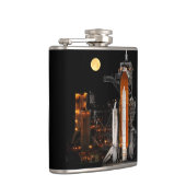 宇宙シャトルディスカバリーと月 フラスク (右)