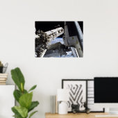 宇宙シャトルディスカバリーとISSのドッキング(STS-114) ポスター (ホームオフィス)