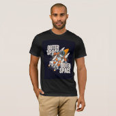 宇宙デザインのブラックTシャツ Tシャツ (正面フル)