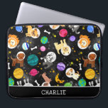 宇宙ドッグズウォーター色の宇宙飛行士パピーズ ラップトップスリーブ<br><div class="desc">宇宙犬の水彩宇宙飛行士の子犬の子供のラップトップパーソナライズされたケース。</div>