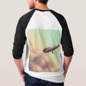 宇宙ドリフト：重力インスパイア宇宙船TシャツD Tシャツ (裏面)