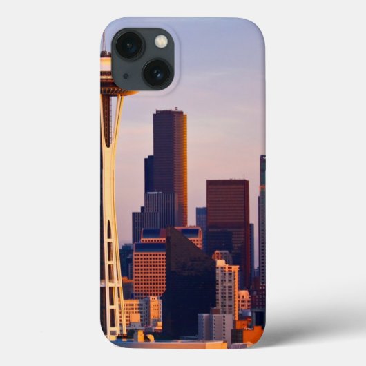 宇宙ニードルはシアトルの夕暮れ時の塔 Case-Mate iPhoneケース (裏面)