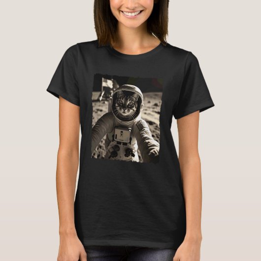 宇宙ネコ宇宙飛行士ネコの自撮り月面着陸 楽しい Tシャツ (正面)