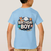 宇宙パーティーのお誕生日おめでとう Tシャツ (裏面)