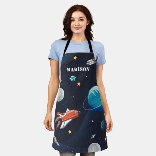 宇宙ムーンスターズのモノグラム名パーソナライズされた エプロン (着用した状態)