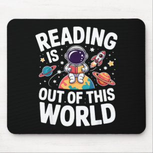 宇宙レベルのおもしろ本を読むのが好きな人 マウスパッド