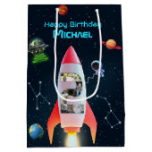 宇宙ロケット第2の誕生日 | 巨大な2つのフォトコラージュ ミディアムペーパーバッグ (裏面)