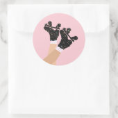 宇宙ローカッコいいラースケート選手ダービースケーターの贈り物 ラウンドシール (バッグ)