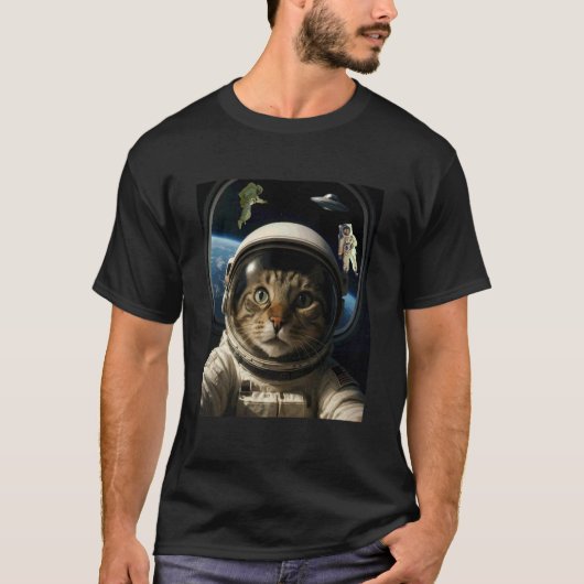 宇宙人とUFOと宇宙飛行士の面白い猫のミーム Tシャツ (正面)