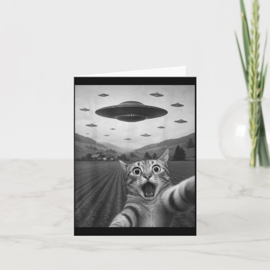 宇宙人に驚くエド・キャットの自撮り 猫 UFO カード (正面)