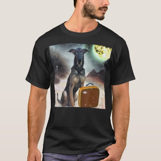 宇宙作品の子犬Great Dane dog Tシャツ (正面)