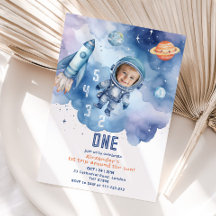 宇宙初のまわりに日宇宙飛行士の写真