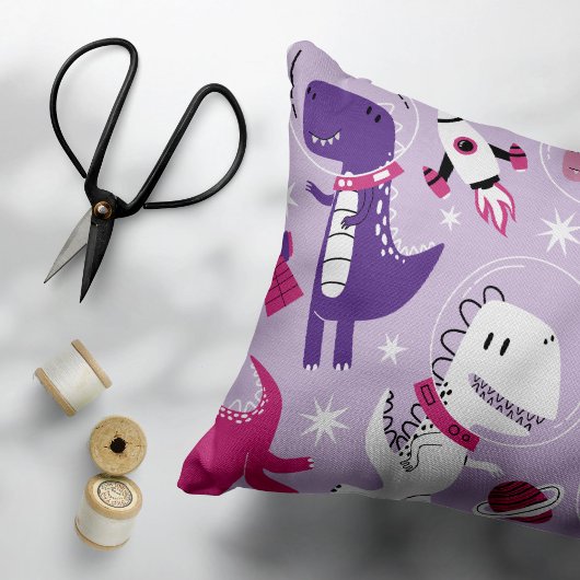 宇宙恐竜、かわいい恐竜、星、宇宙船 アクセントクッション