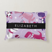 宇宙恐竜、可愛い恐竜、星、あなたの名前 アクセントクッション (裏面)