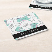 宇宙恐竜、可愛い恐竜、星、あなたの名前 スクエアペーパーコースター (アングル)