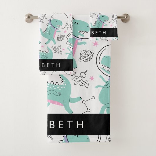 宇宙恐竜、可愛い恐竜、星、あなたの名前 バスタオルセット (インサイチュ)