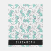 宇宙恐竜、可愛い恐竜、星、あなたの名前 フリースブランケット (正面)