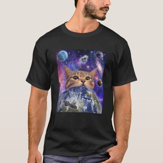 宇宙猫顔の銀河系おもしろい可愛い子猫好き Tシャツ (正面)