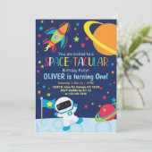 宇宙空間の広々とした少年の誕生日の招待。 招待状 (スタンド正面)