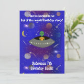 宇宙船に乗ったエイリアンがニューメキシコのTシャツを着ている 招待状 (スタンド正面)