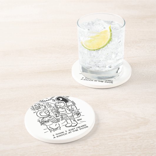 宇宙船のスペースマンがドアをノックするのを聞く コースター (側面)