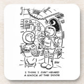 宇宙船のスペースマンがドアをノックするのを聞く コースター (正面)